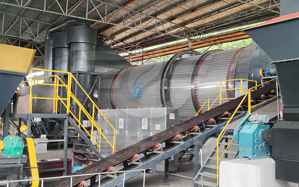 酒糟烘干機(jī)運(yùn)行現(xiàn)場